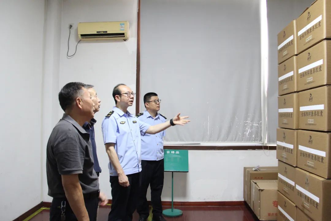 守護安全 落到“食”處——兩江新區(qū)市場監(jiān)管局深入食品生產企業(yè)開展檢查